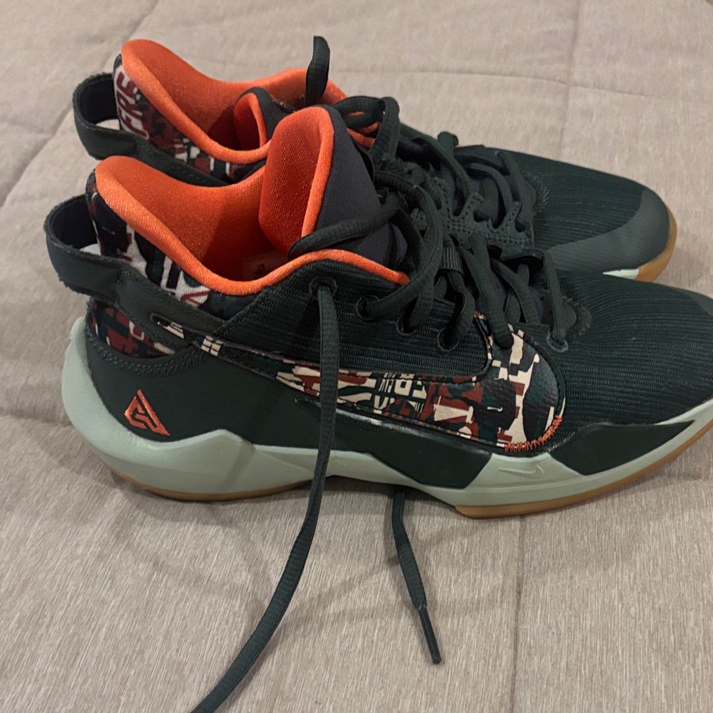 Nike Freak sneakers